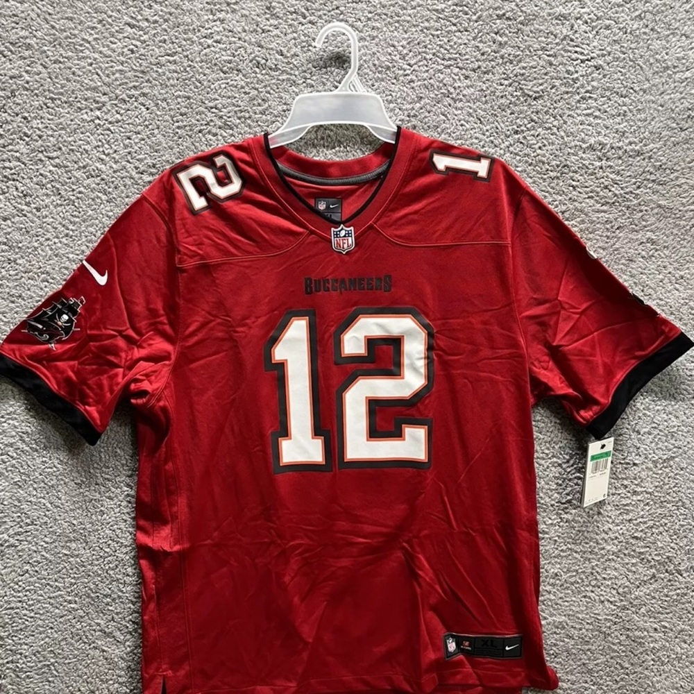 Nike NFL Tampa Bay Buccaneers Tom Brady Limited Jersey NWT, Size XL - Red NEW